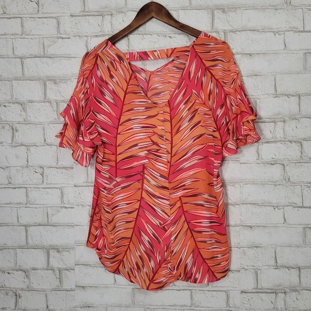 Apt 9 colorful short sleeve top